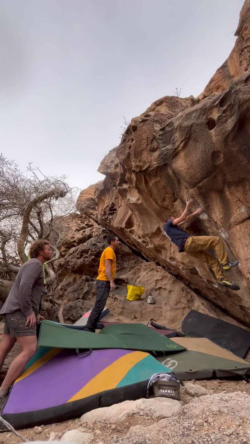 Eight Legged Man v7, Hueco Tanks - Beta Video from 44