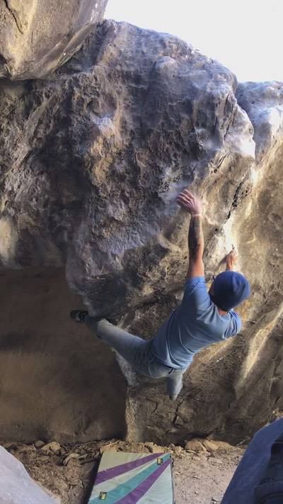 Electric Fence (center) v7, Joe's Valley - Beta Video from pangtastic