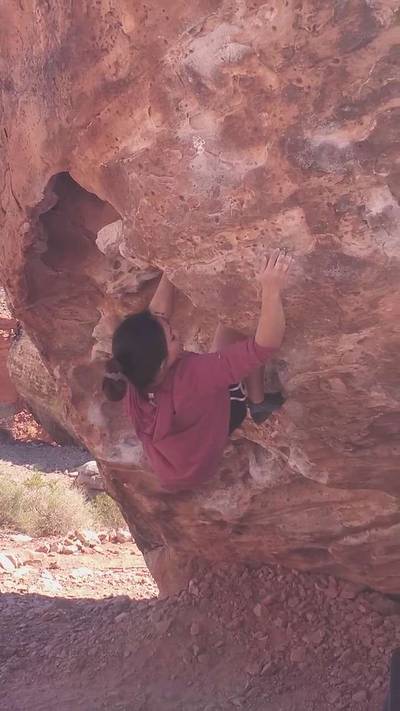 Monkey Bar Traverse v7, Red Rock - Beta Video from smol