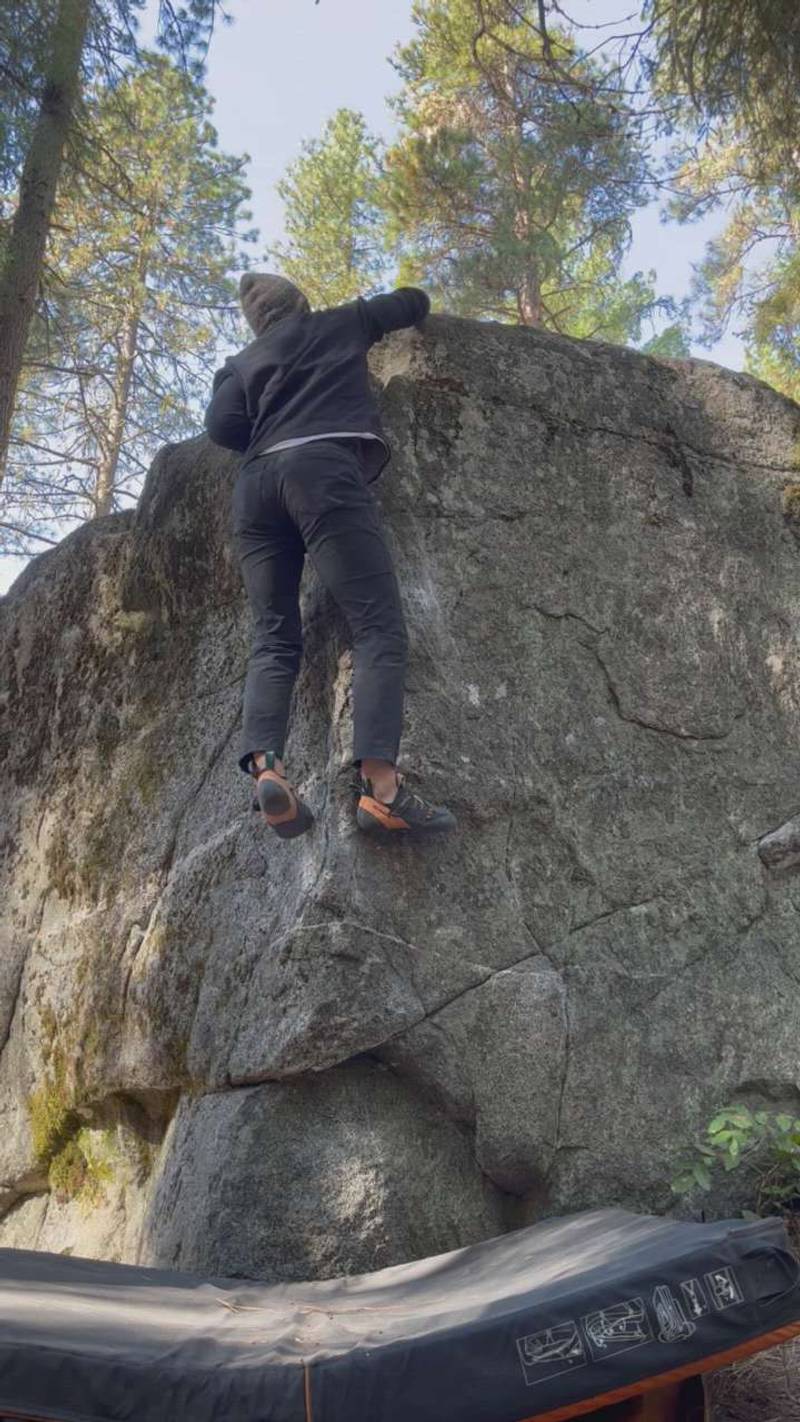 Little One v2, Leavenworth - Beta Video from cc.climbs.rocks
