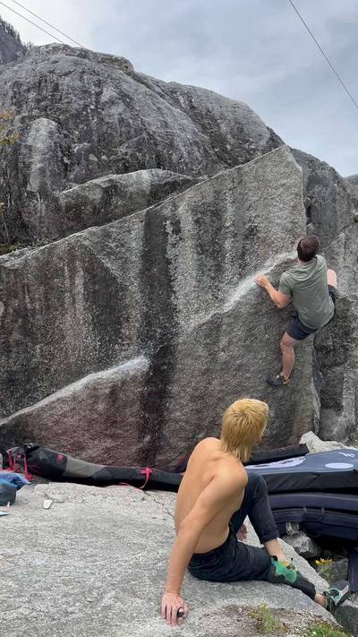 Gull Skull v6, Squamish - Beta Video from Jer_on_the_rocks