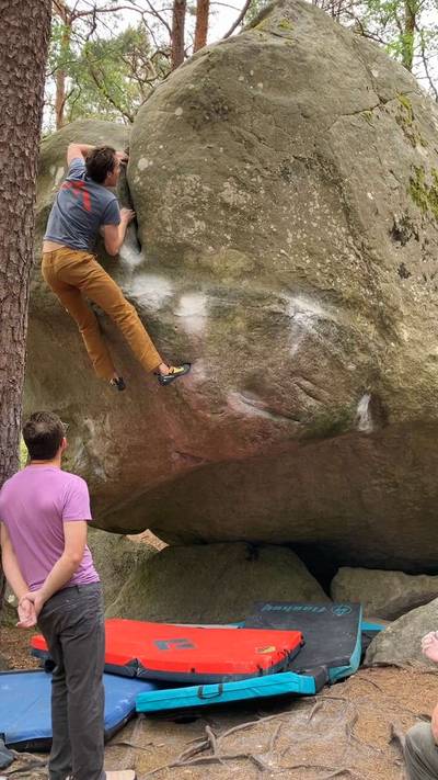 El Poussah v6, Fontainebleau - Beta Video from onetwothreehup