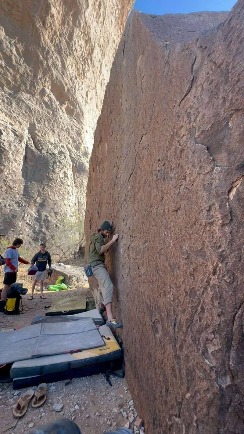 North Face Center v2, Hueco Tanks - Beta Video from Canglim52