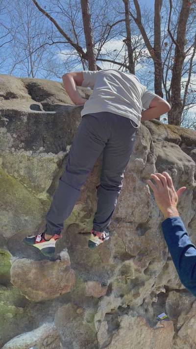 Super Size v1, Hospital Boulders - Beta Video from BoulderCrawler