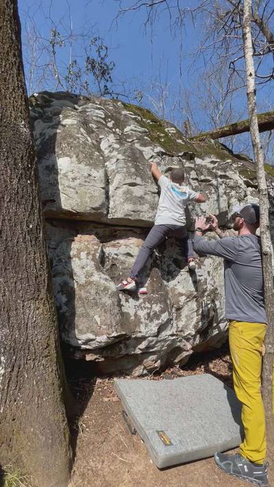 Fall Forward v1, Hospital Boulders - Beta Video from BoulderCrawler