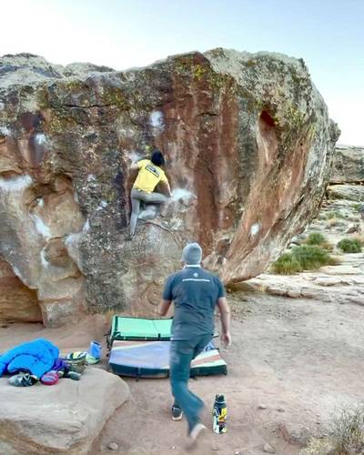 Huntsman Graffiti v5, Moe's Valley - Beta Video from emmelinewang