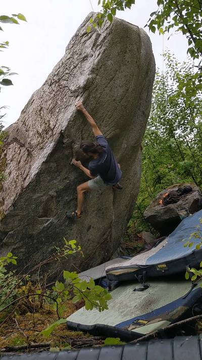 Ivory Tower v9, Squamish - Beta Video from thegnarwall