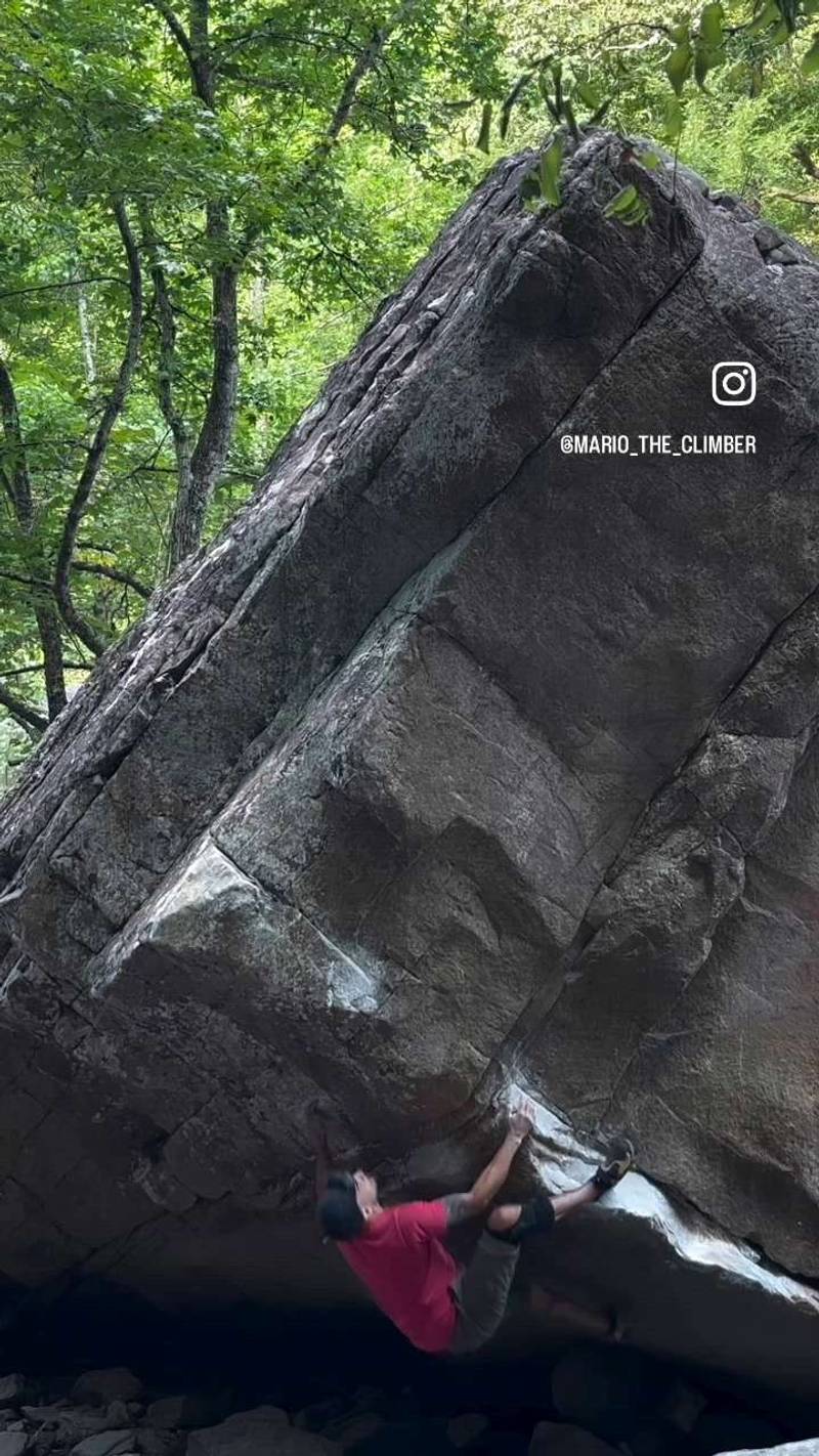 Graffiti Arete v7 - Suck creek Bouldering - Watch Beta Videos