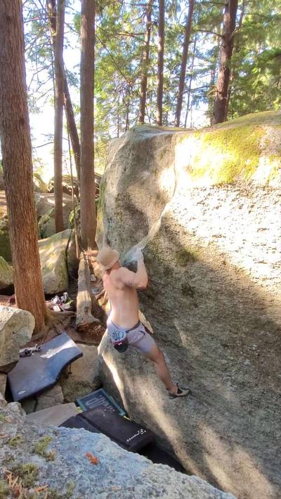 Practical Horseman v4, Squamish - Beta Video from CarsonClimbs