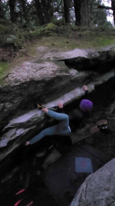 Hog Wild v5, Squamish - Beta Video from CarsonClimbs