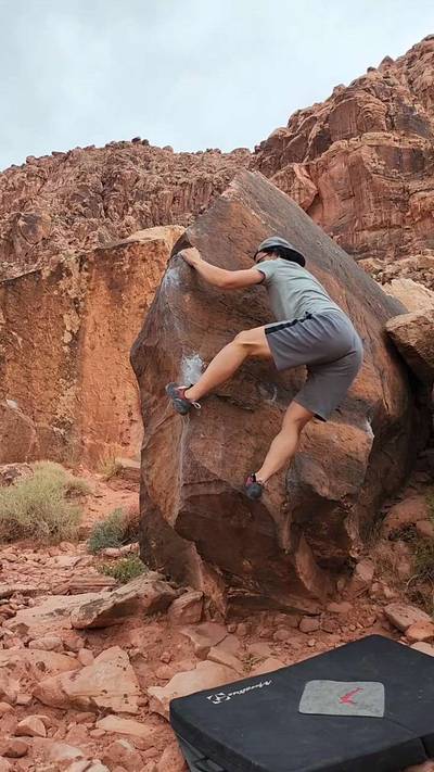 Hound Dog Arete v4, Red Rock - Beta Video from Spencer26.2