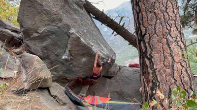 The Hole v6, Leavenworth - Beta Video from Tracy