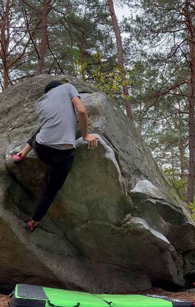 Le Toit Triangulaire v3, Fontainebleau - Beta Video from nutelluca