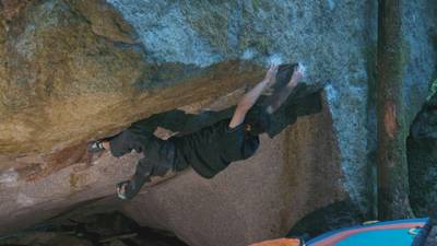 Hunkster's Roof v14, Squamish - Beta Video from dylan.chang