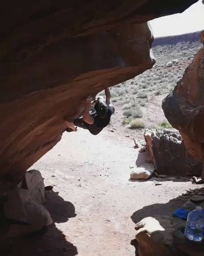 Teepee Traverse v8, Moe's Valley - Beta Video from professorok