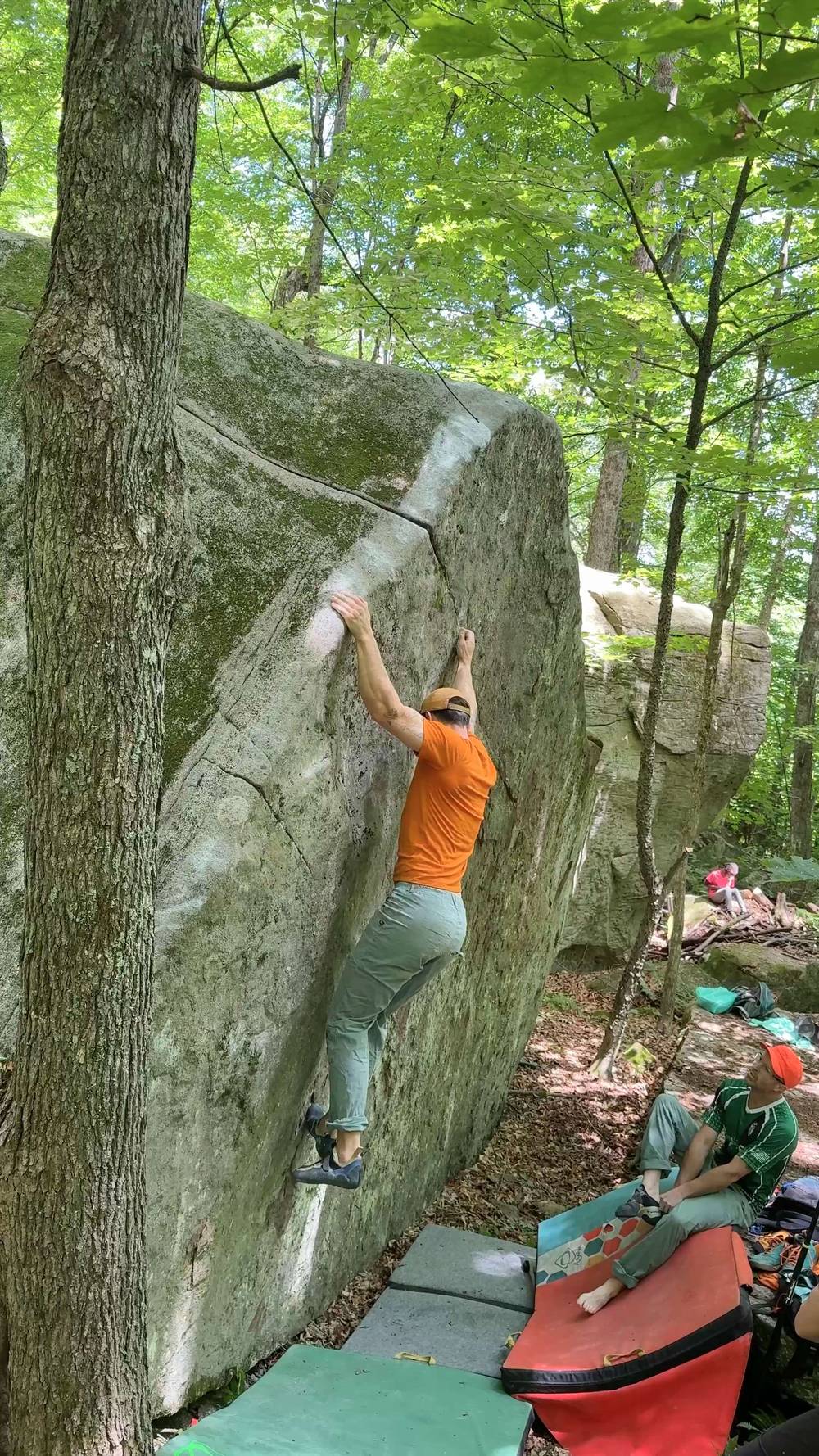 Domino Arete v4, Adirondacks - Beta Video from boulderfanatic