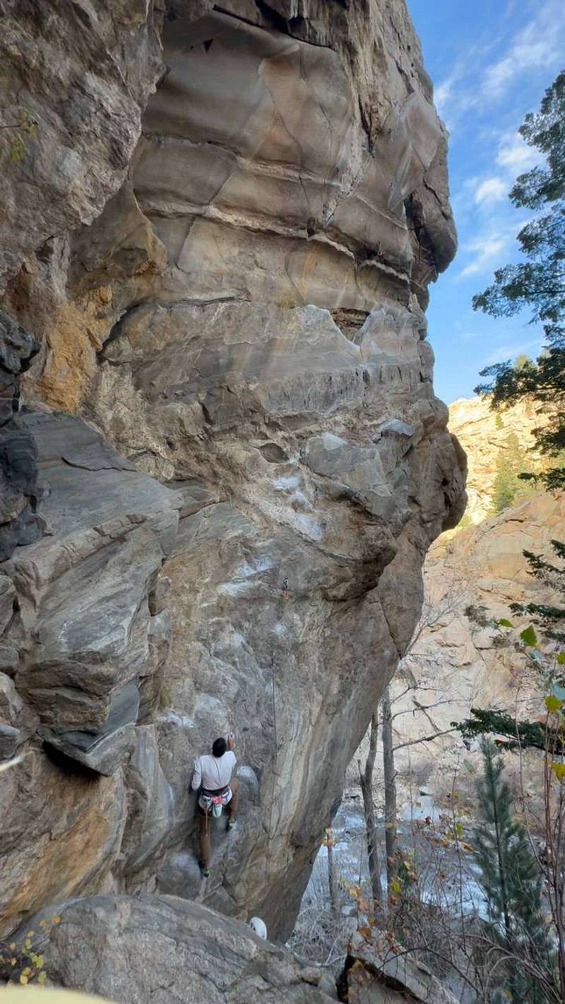 Ken Tanks 5.12c, Clear Creek Canyon - Beta Video from Mviteri