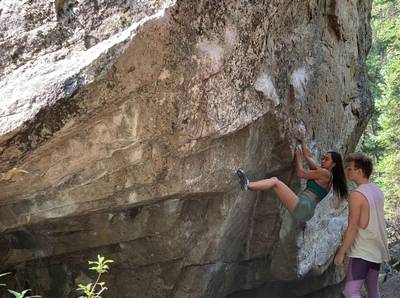 Dragon's Tail v10, Rocky Mountain National Park - Beta Video from Ames
