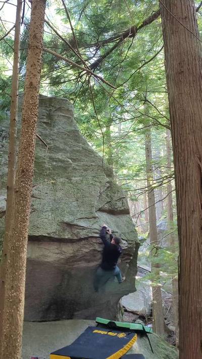 The Hoop Wrangler v5, Squamish - Beta Video from CarsonClimbs