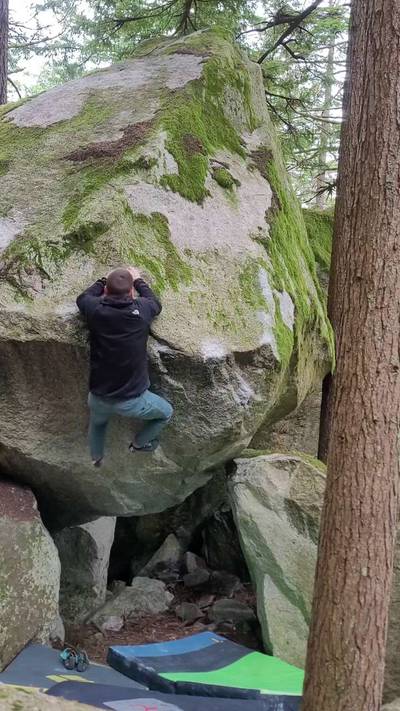 El Camino v8, Squamish - Beta Video from CarsonClimbs