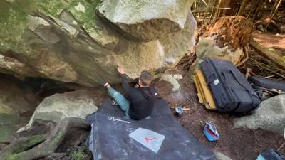 Excavator v4, Squamish - Beta Video from CarsonClimbs