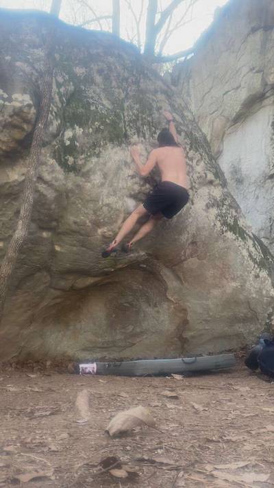 Dunbar's Number v5, Hospital Boulders - Beta Video from Bwood5