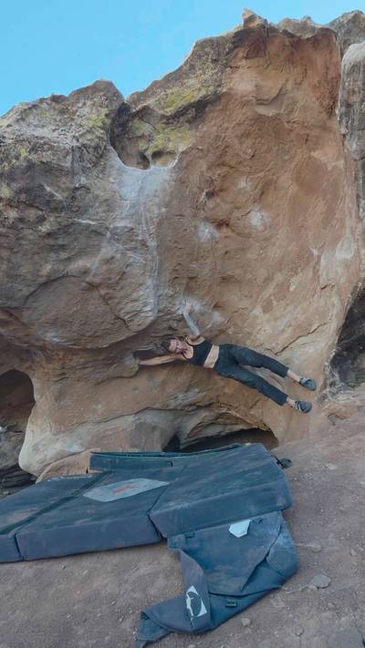 Bazooka Tooth v8, Moe's Valley - Beta Video from wilder.climber