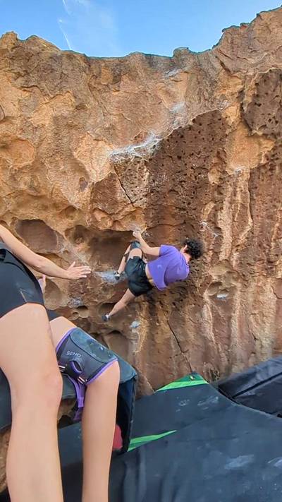 Two Birds v5, Hueco Tanks - Beta Video from Cheycheystirfry