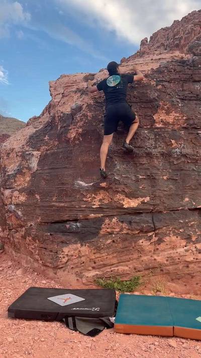 The Black Warm Up Left v0, Red Rock - Beta Video from vilardo24
