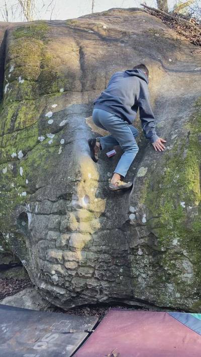 Slippery When Wet v2, Hospital Boulders - Beta Video from Phan
