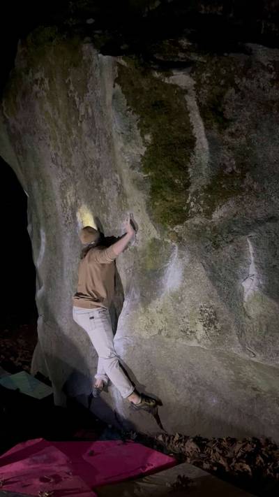 Gimme Back My Id v5, Index - Beta Video from jakenoc.climbs