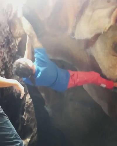 King Cobra v6, Hueco Tanks - Beta Video from dmkrocks