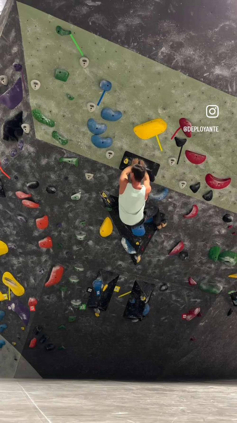 Blue #16, Boulder, Black Rock Bouldering Gym - Beta Video from Deployante