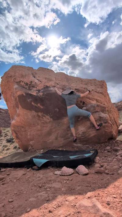 Pyramid Traverse v1, Red Rock - Beta Video from Go