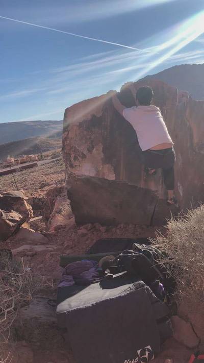 Square Arete v6, Red Rock - Beta Video from chow