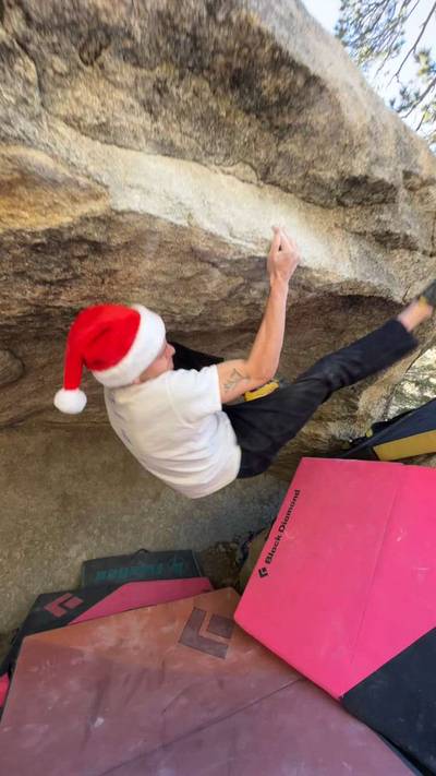 The Sombrero v8, Black Mountain - Beta Video from webbclimbs