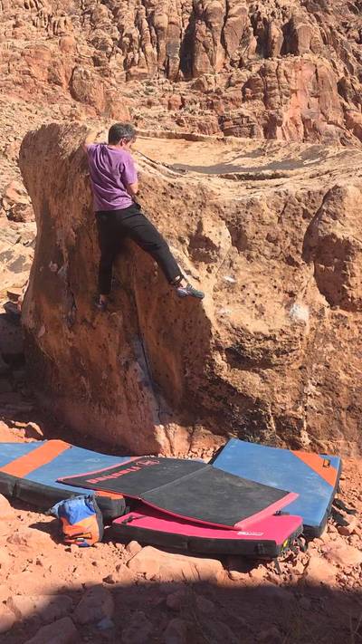 Red Ball Jets v1, Red Rock - Beta Video from TinyDynos