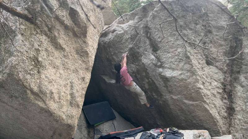 Sack Attack Right v9, Little Cottonwood Canyon - Beta Video from adenparker