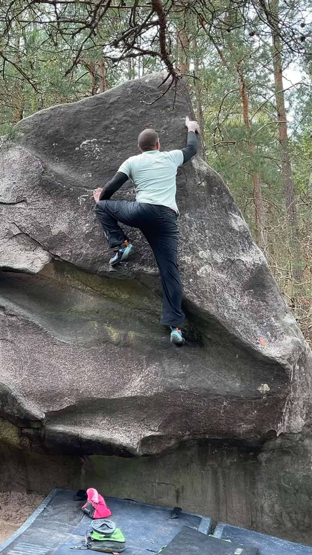 L Arête v0, Fontainebleau - Beta Video from MarioTheClimber