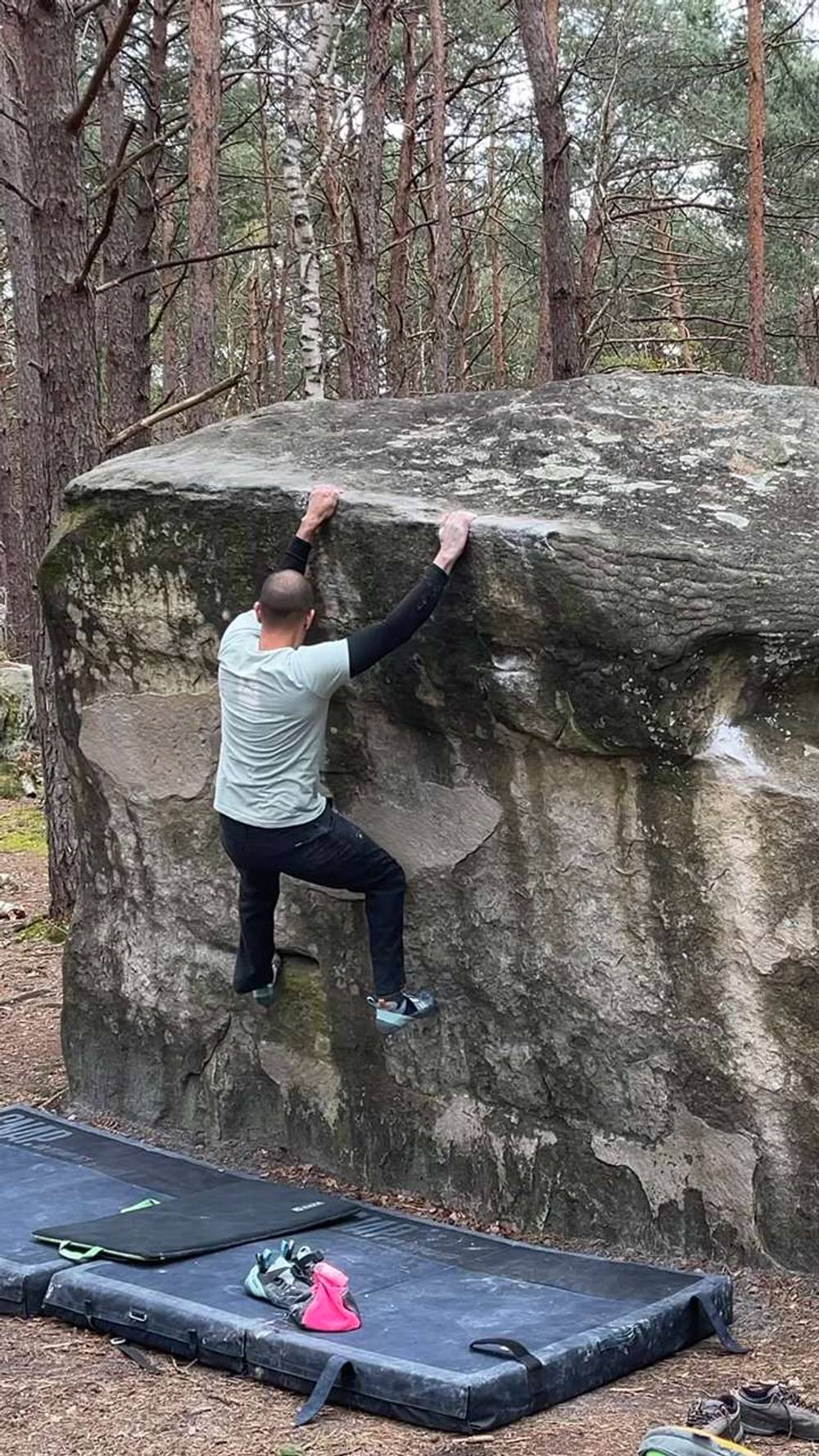 La Traversée Perdue v0, Fontainebleau - Beta Video from MarioTheClimber