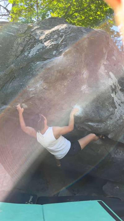 The Hueco Crimper Low v8, Leavenworth - Beta Video from cc.climbs.rocks