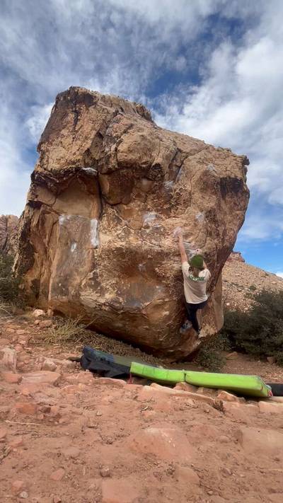 Freedom Fighter Sit v7, Red Rock - Beta Video from TayTayCantMantle