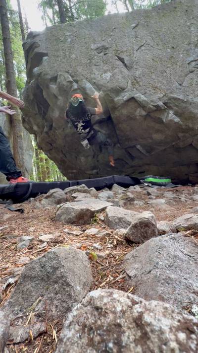 Golden Power Shower v7, North Bend - Beta Video from MojarraFrita