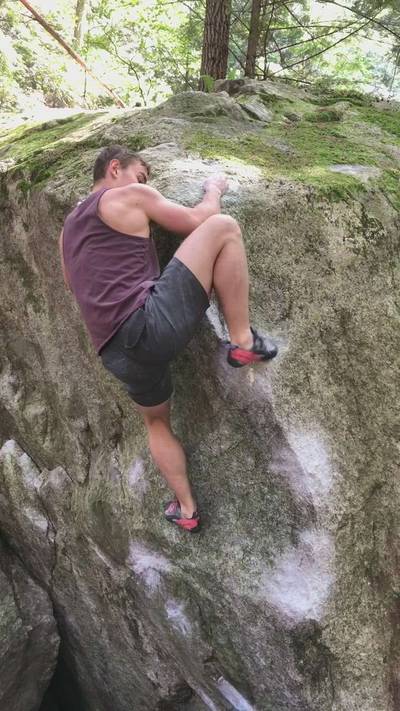 Mr. Bigglesworth v8, Squamish - Beta Video from austinclimbing