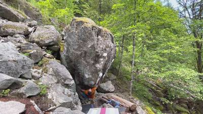 White Lion Low v10, Squamish - Beta Video from tige