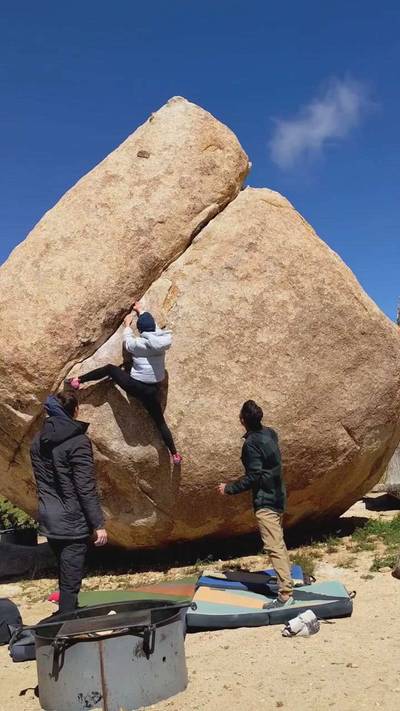Dreaming of the Master v8, Joshua Tree - Beta Video from gentilclimbs