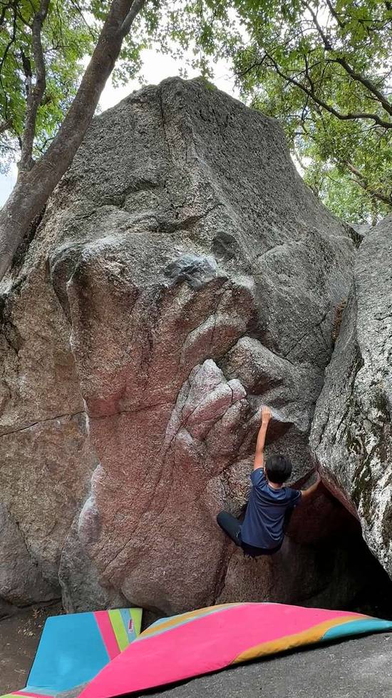 Jug Problem Sit Start v3, Little Cottonwood Canyon - Beta Video from RyoClimber
