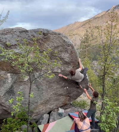 The Airfield Arete v7, Leavenworth - Beta Video from stevenroach7