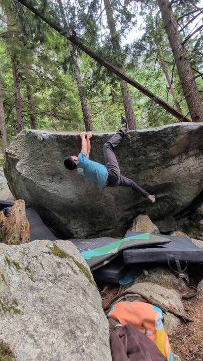 Lip-Smack Traverse v4, Squamish - Beta Video from sexyricecooker