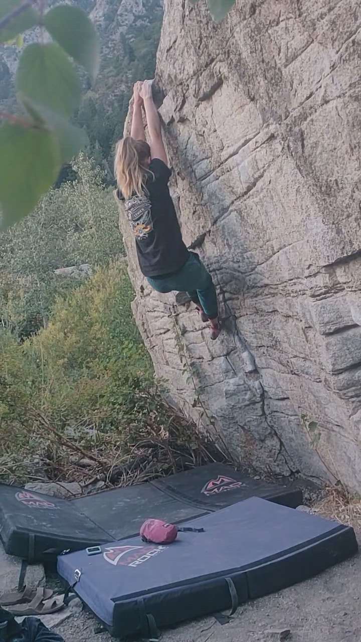 Hidden Fish v3 White Pine South, Little Cottonwood Canyon Bouldering